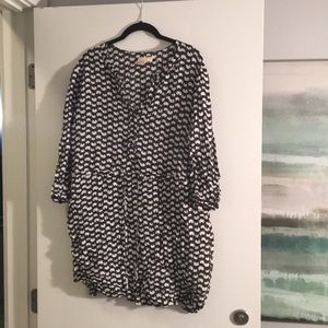 Ace delivery tunic medium
